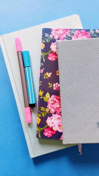 تصویر 1 از کلاسور گل دار هنری خاص یادداشت روزانه الهام بخش